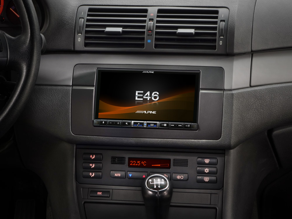 Alpine iLX-705E46 Premium 2DIN Digital Media Station voor BMW E46, autoradio met DAB+ digitale radio, CarPlay en Android Auto - carsystems